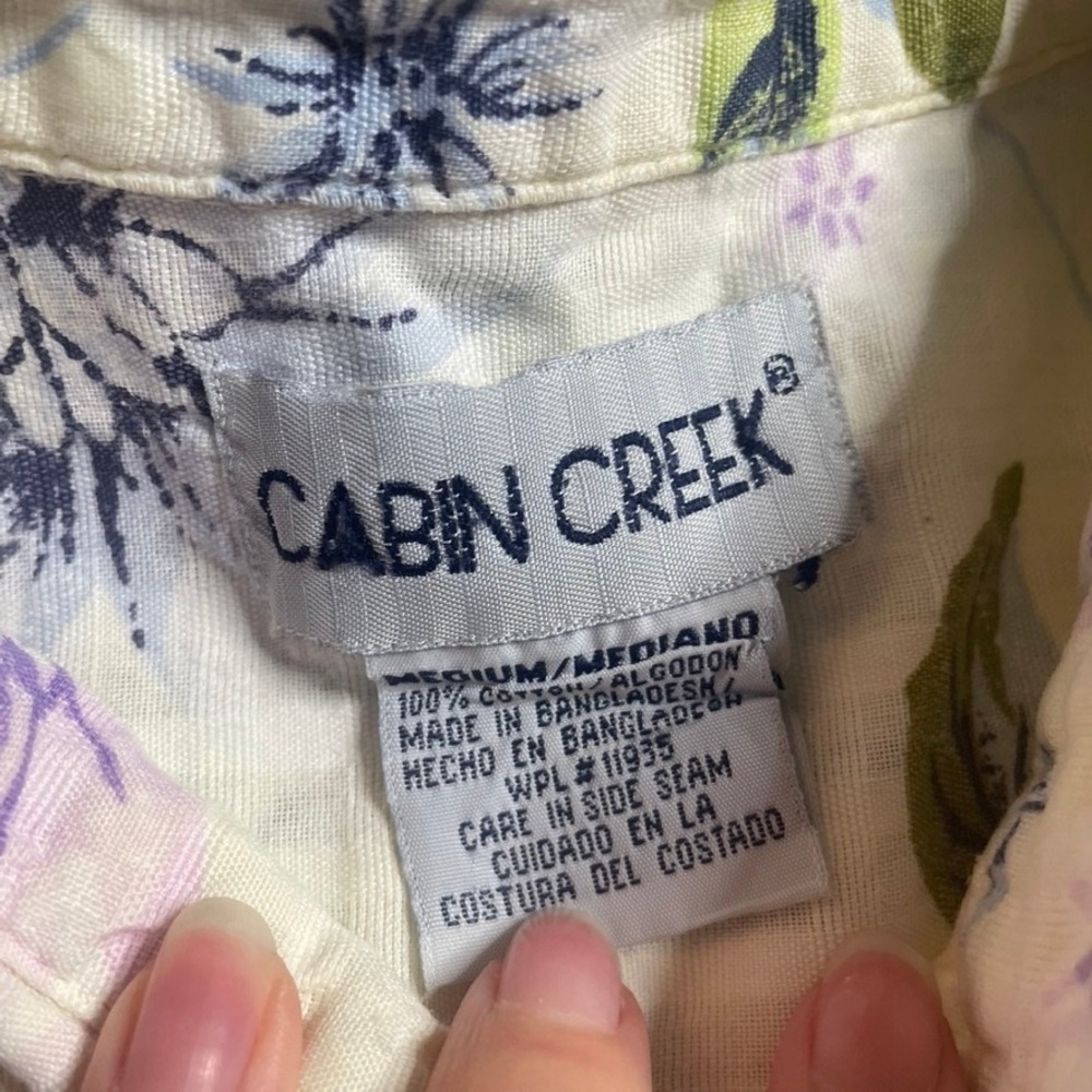 Cabin‎ Creek Women's Floral Print Short Sleeve Button Down Shirt Medium - Picture 3 of 3